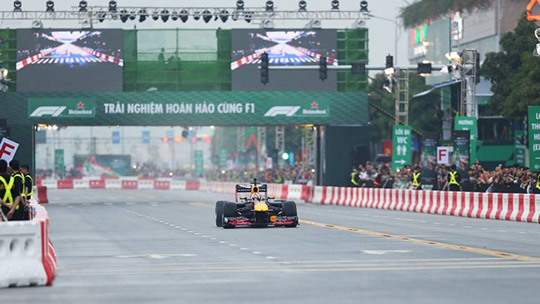 Trải nghiệm F1 cùng Heneiken Việt Nam